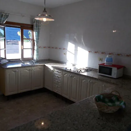 Casa La Pardela Holiday home Orzola
