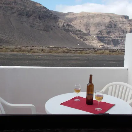 Casa La Pardela Holiday home Orzola